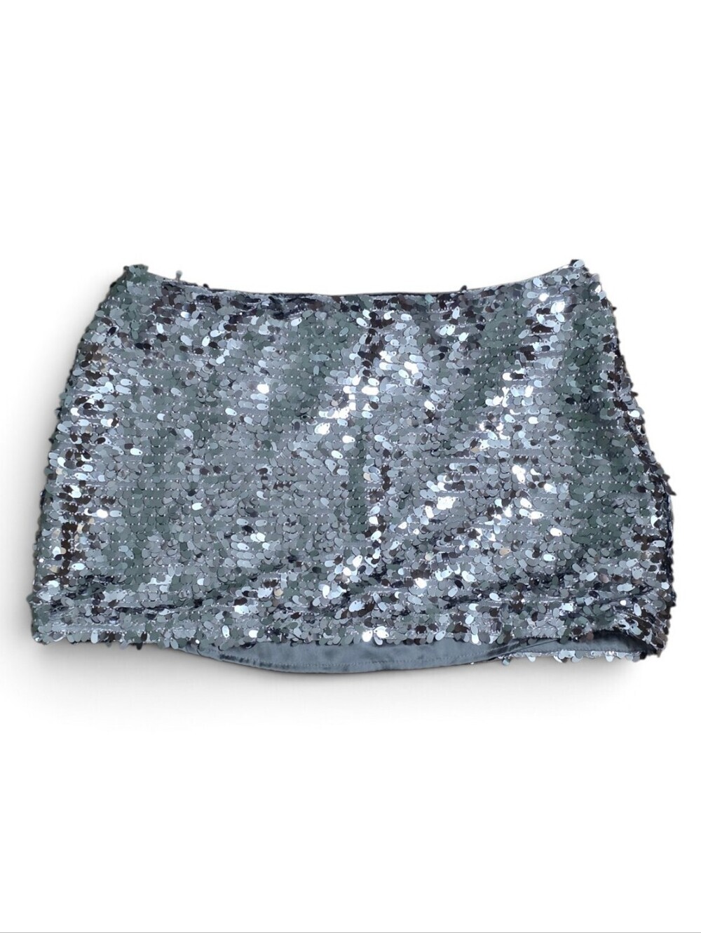 Urban Outfitters Olivia Paillette Sequin Low Rise Micro Silver Mini Skirt Sz XS - Picture 2 of 6